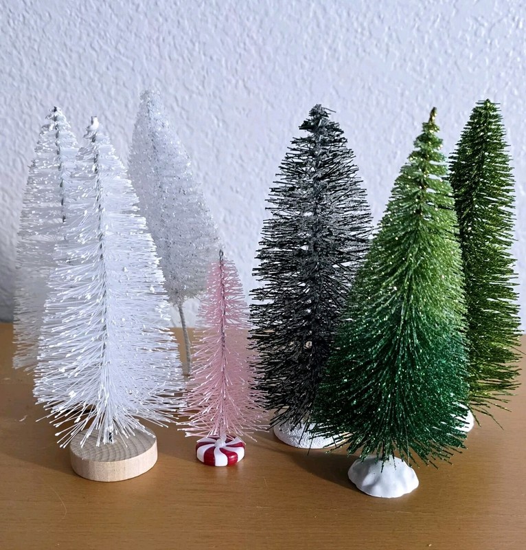 Vtg -Now Mini Christmas Bottle Brush Tree Mix Lot Mica + Snow Flocked + Glitter 