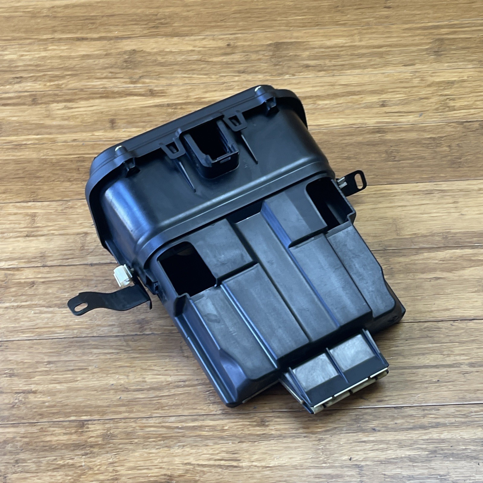 2009-2023 Rolls Royce Dawn RR6 Front Left Side Engine E-Box Unit Black OEM
