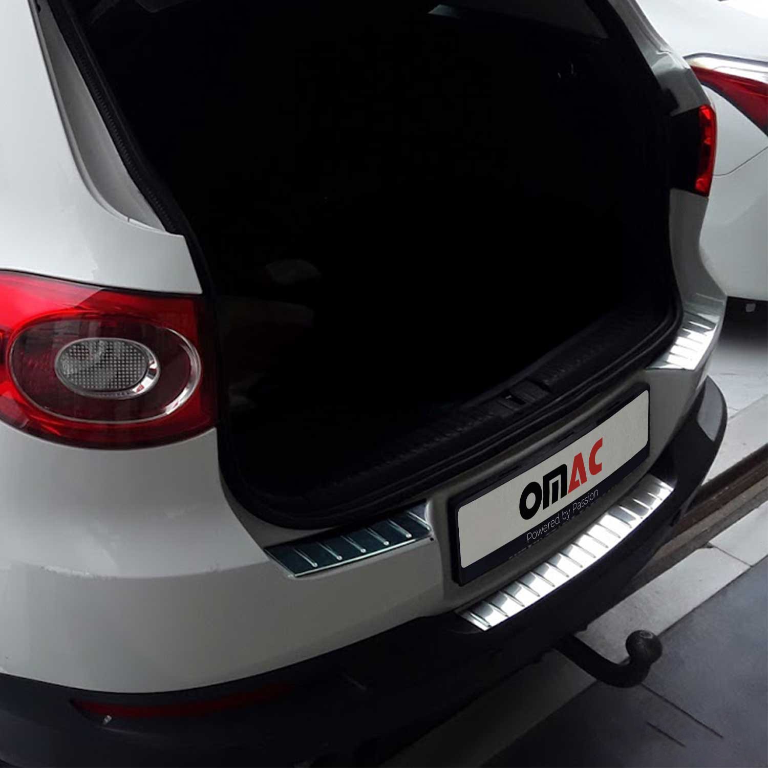 Seuil de protection de pare-chocs en inox pour rénover le coffre de votre Tiguan