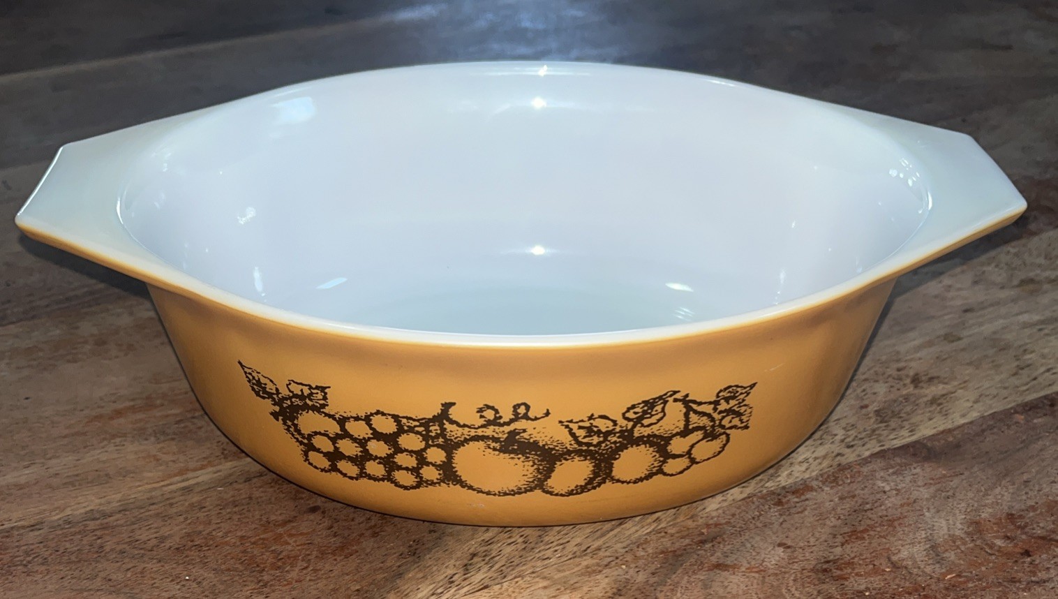 Vintage PYREX 1 1/2 Qt  Casserole Dish OLD ORCHARD No. 043 Oval Baking Bowl