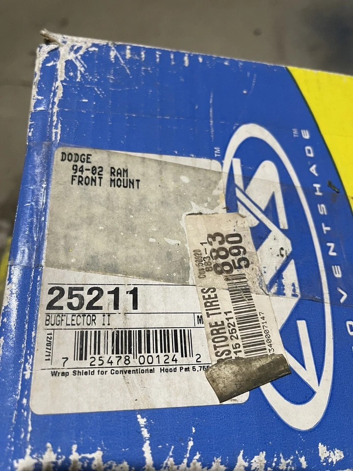 Deflector de insectos AVS 25211 Bugflector II para Dodge Ram 1500 estilo de carrocería antigua Foto 2 de 2