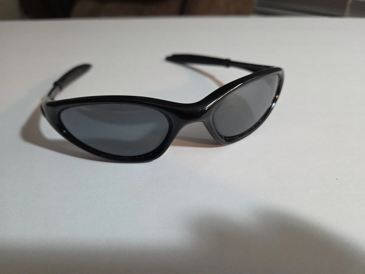 Oakley 廃盤 MINUTE 2.0 ブラック Made in U.S.A. OAKLEY MINUTE 2.0 Oakley 廃盤 MINUTE 2.0 ブラック Made in U.S.A.