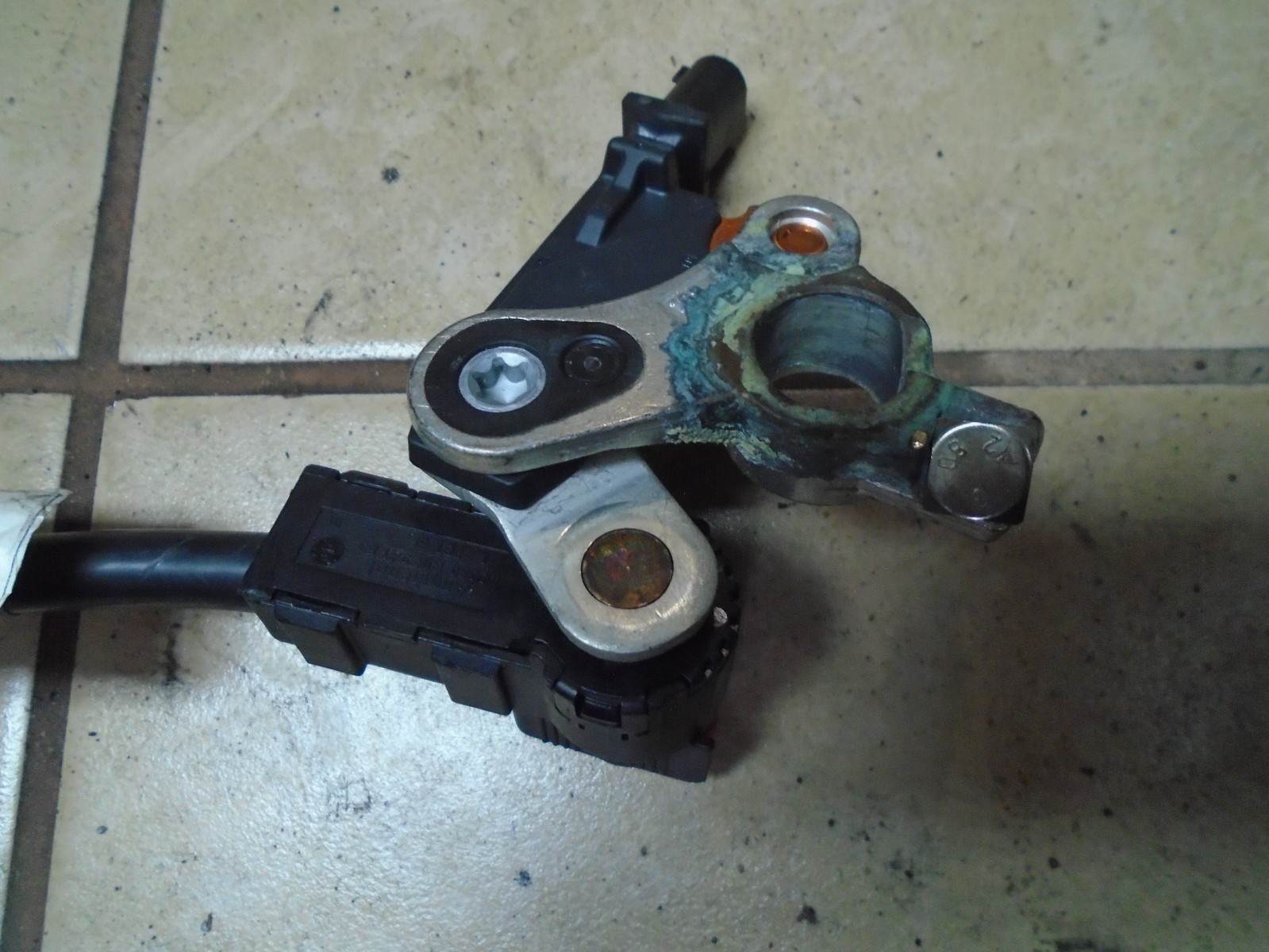 14-19 MASERATI GHIBLI NEGATIVE BATTERY CURRENT SENSOR UNIT OEM  51962918 OEM