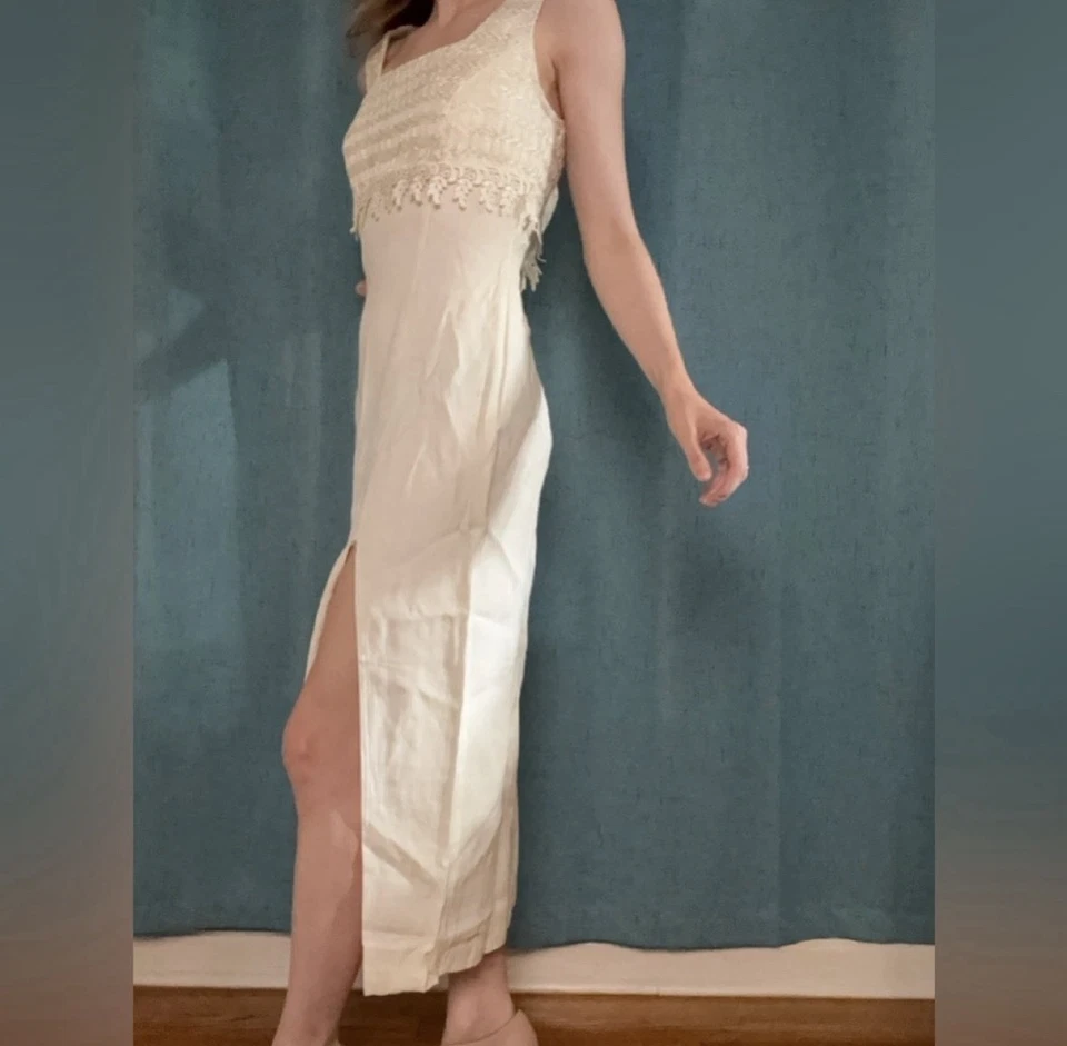 Vestido de novia vintage Flora CK Editions vestido sin mangas bordado coqueta Foto 2 de 4