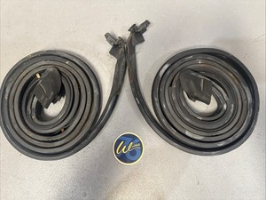 1979-93 Vw Mk1 Cabriolet Pair Left And Right Side Outer Door Seal Weatherstrip