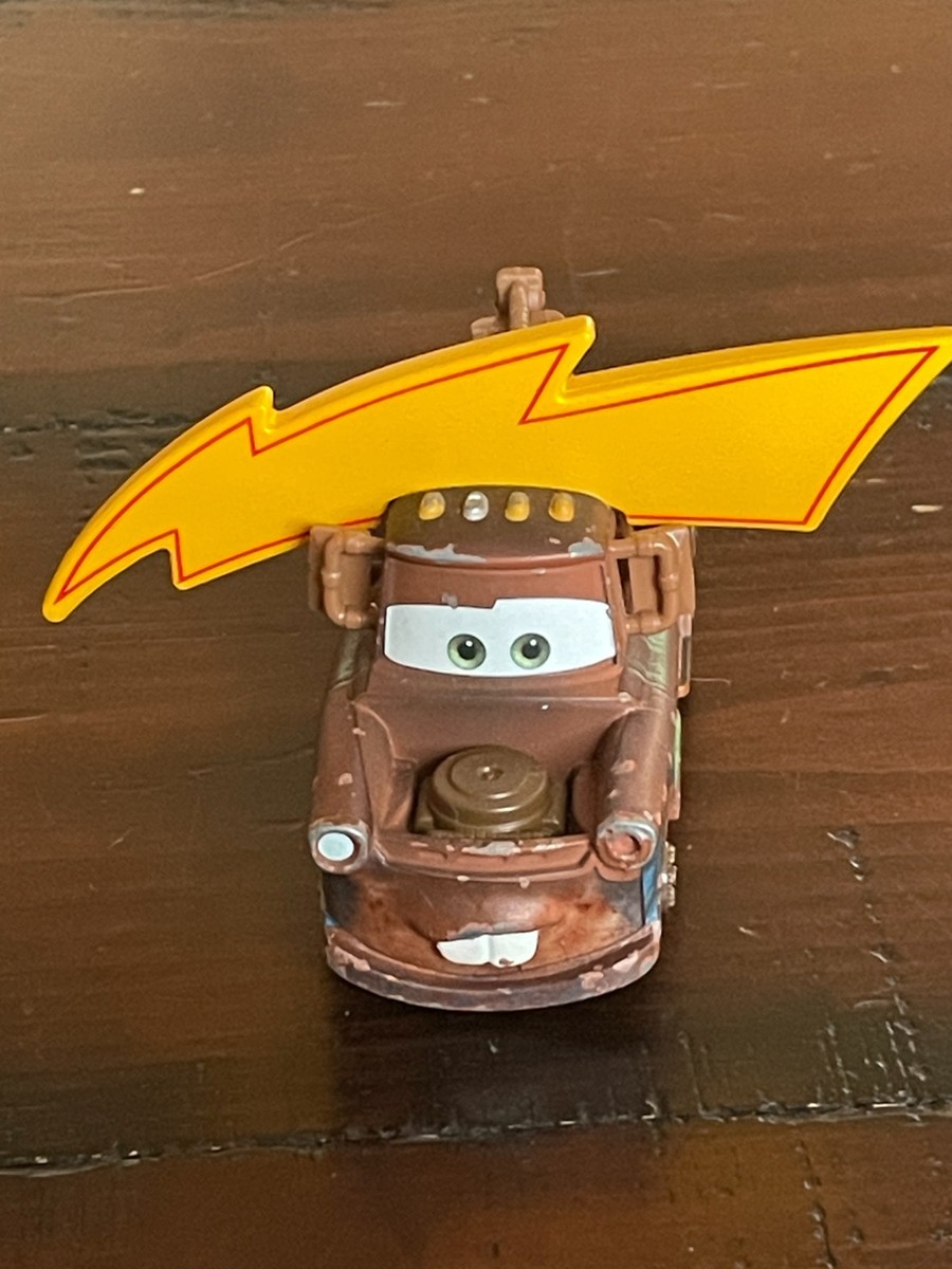 Lightning bolt 稲妻　メーター mater カーズ　ミニカー Disney Pixar World of Cars Mater With Lightning Bolt 1:55 Diecast