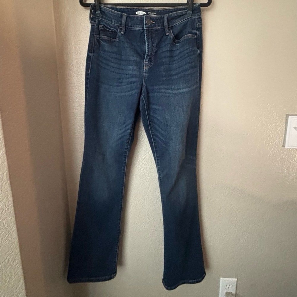 Women's Old Navy Kicker Boot-Cut Jeans Size 6