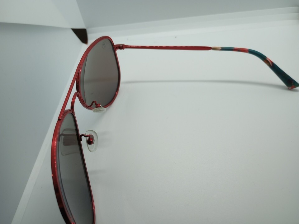 BLENDERS EYEWEAR Weekend Flyer Aviator Polarized Sunglasses Red & Blue