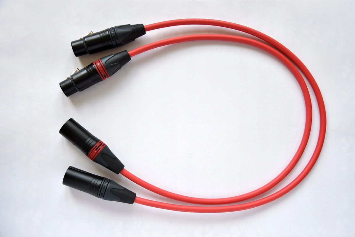 その他 nqrse 0.5M - RED - Mogami 2534 Quad Pair (L,R) | Neutrik XLR Female -XLR