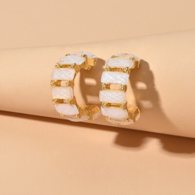 Beautiful Jewelry Resin Decoration Hollow Gold Hoop Huggie Pierced Stud Earrings