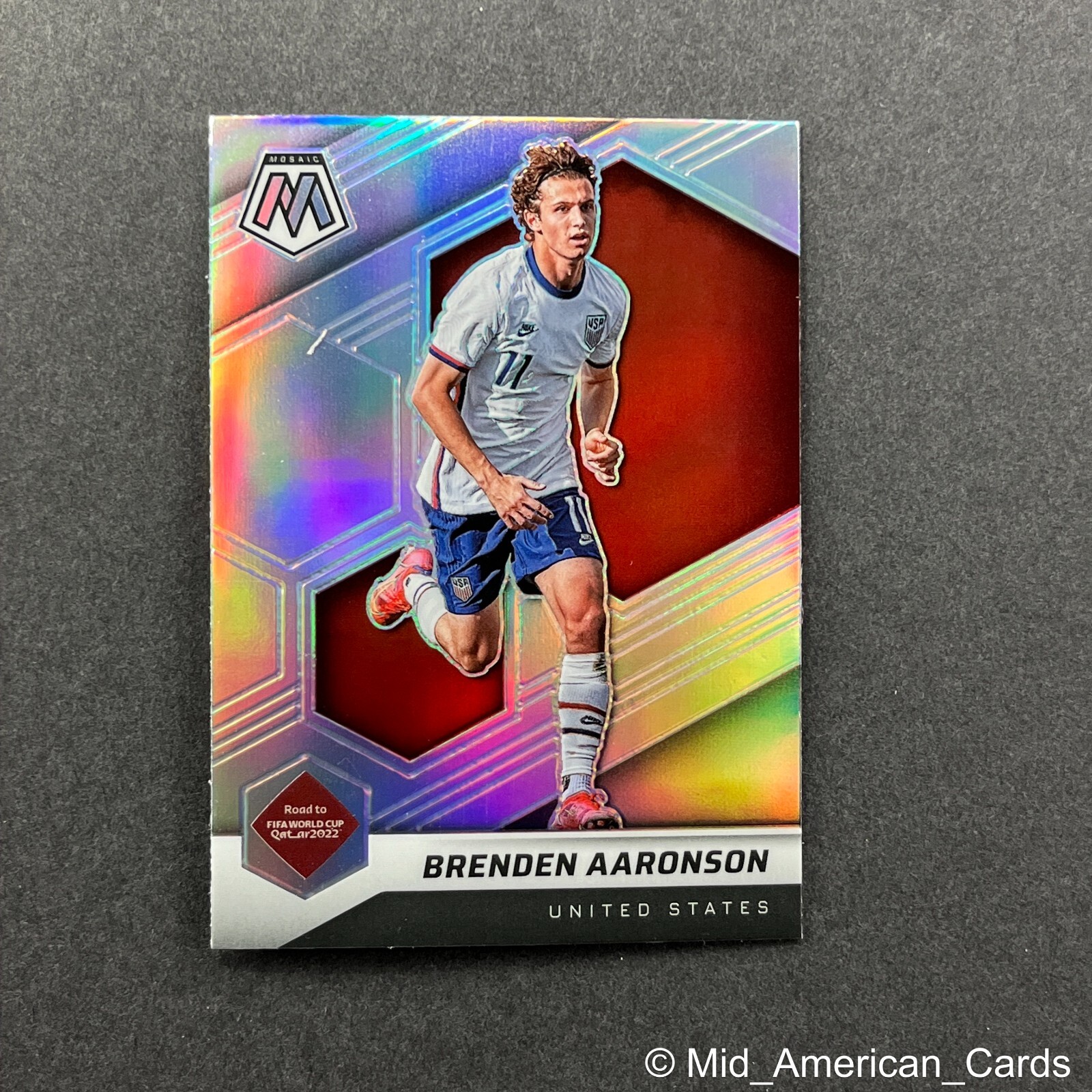 2021-22 Mosaic FIFA Road To World Cup Brenden Aaronson Silver Prizm #102 USA