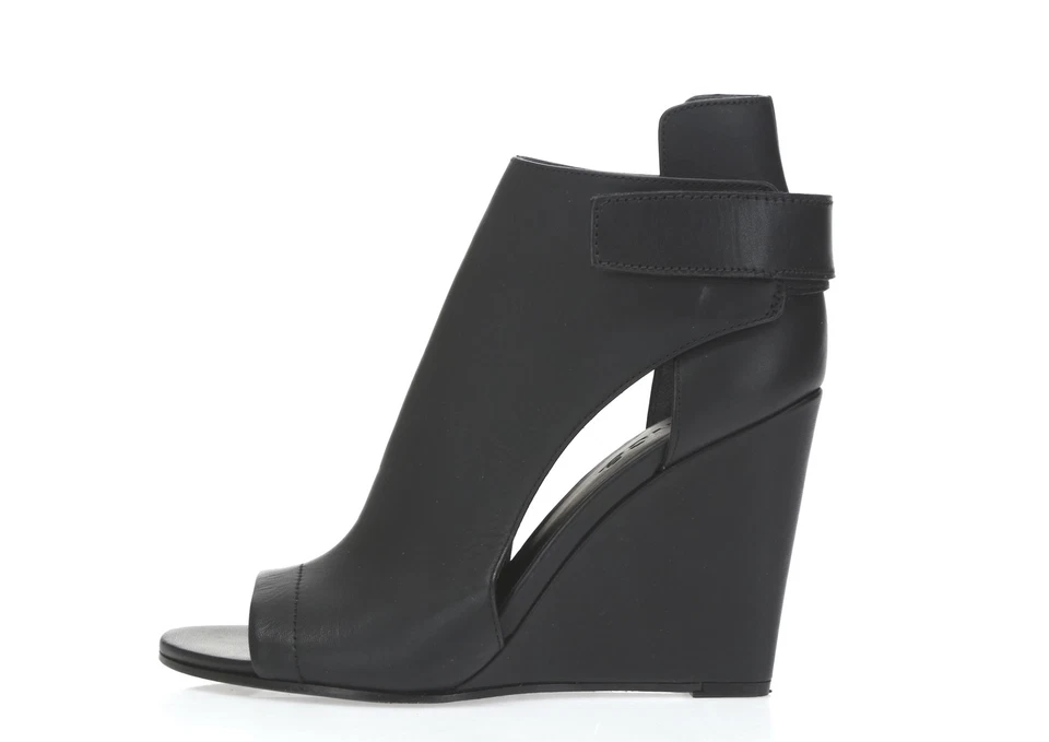 Mujer VINCE. Katia correa de tobillo de cuero negro cuñas talla. 6 Foto 2 de 4
