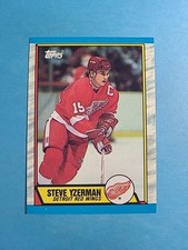 Steve Yzerman 1989-90 Topps Hockey Card # 83 I9355