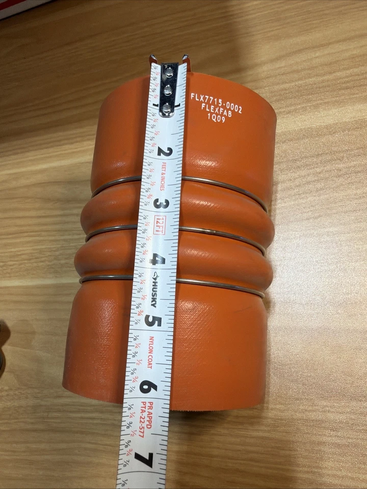 CONECTOR DE AIRE DE CARGA FLEXFAB FF7715-002 - LADO CALIENTE Usado en camión diésel 4 pulgadas Foto 2 de 4