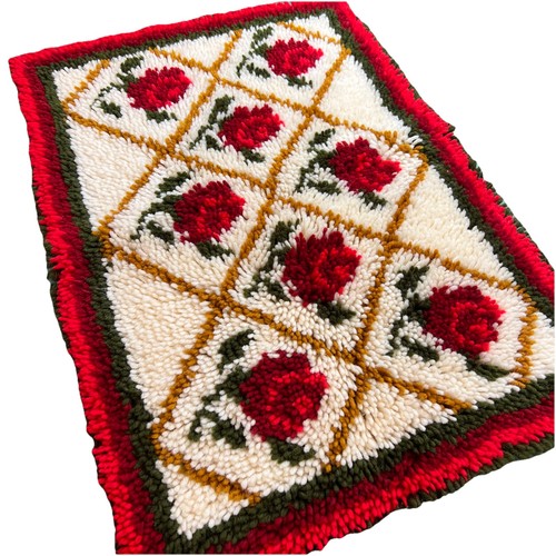 Vintage MCM Red Roses Floral Shag Latch Hook Rug Wall Hanging 70s Retro ...