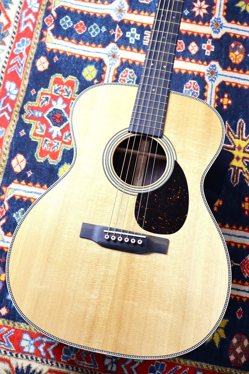 Martin OM-28 Modern Deluxe 2024 Used Acoustic Guitar 2024