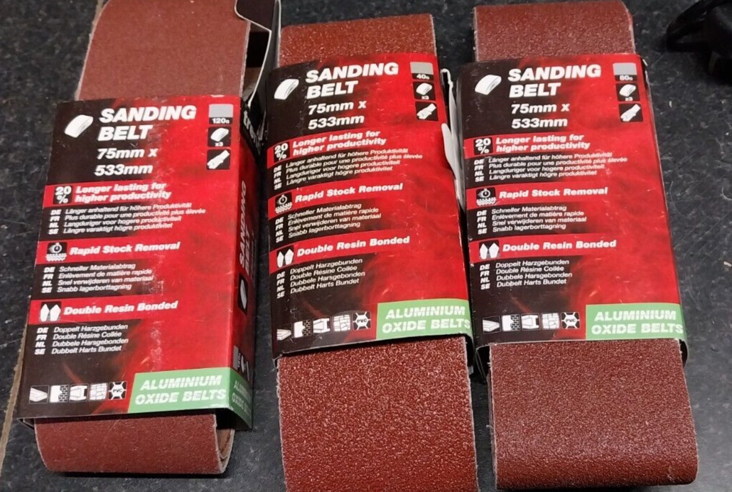 BAUKER Belt Sander 240V 920W Variable Speed nearly new with extra