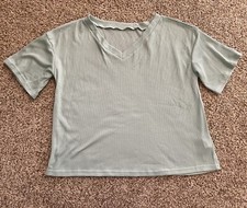 Women  s Short Sleeve V Neck T-Shirt Light Green Size S US 4
