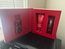 Winter Candy Apple 3pc Travel Gift Set Bath & Body Works NEW IN "BOOK" BOX CUTE