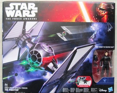 Hasbro Star Wars First Order Forces Tie Fighter mit Pilot