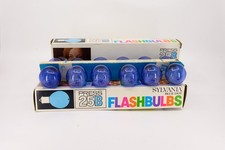  24 Total Vintage Sylvania Blue Dot Press 25B Flashbulbs Original Packaging