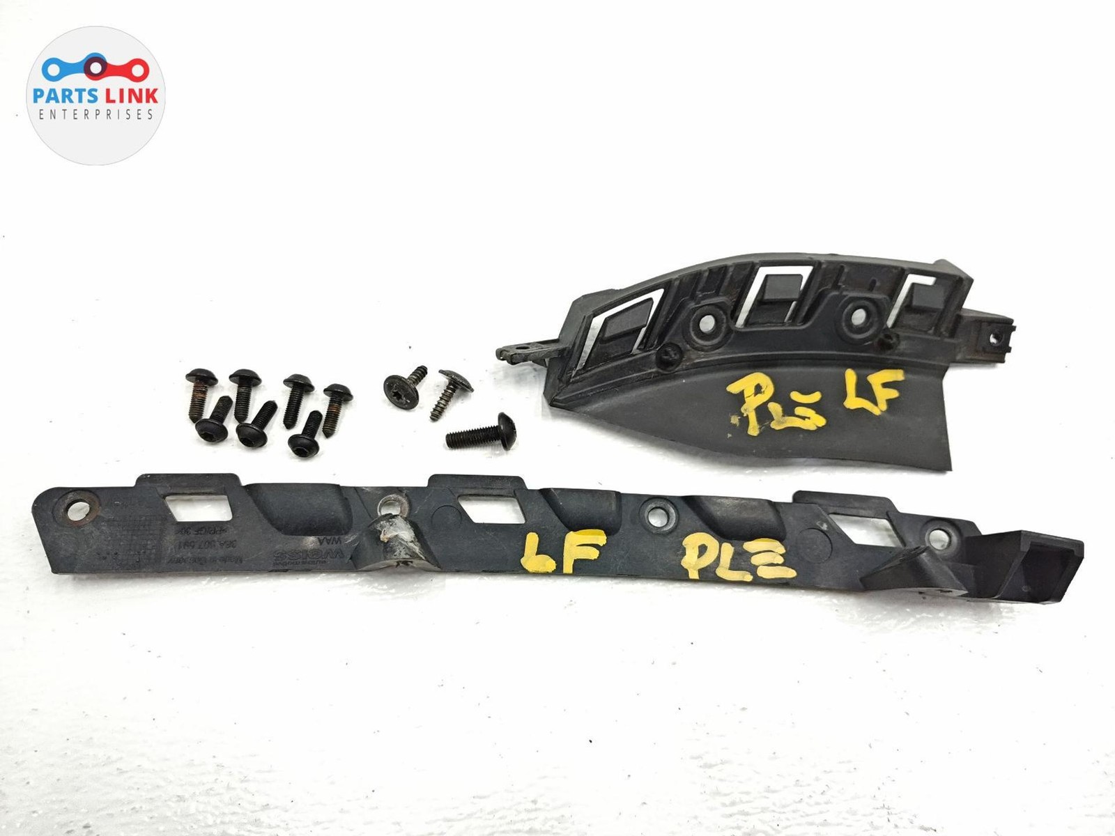 Bentley Bentayga Speed 2017-2020 Front Left Bumper mounts Set