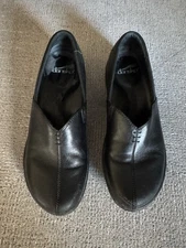 Dansko Abigail Women's SZ US 7.5-8 EU 38 Clog Slip On black leather 