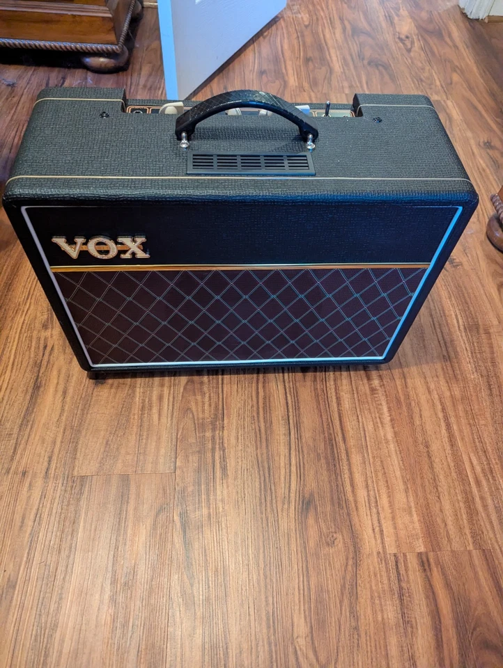 A Great Deal On A Slightly USed VOX AC10 Tube Amp!  - Image 4 of 4