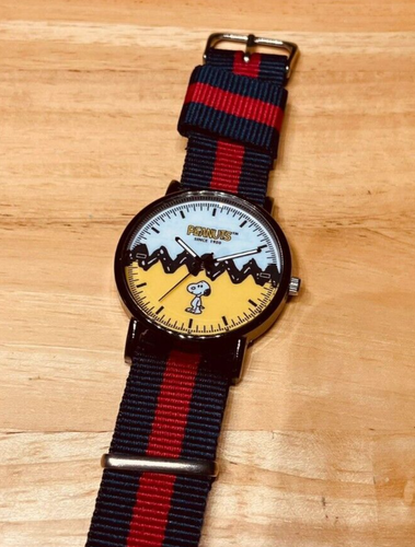 Snoopy Peanuts Damen/Herren Armbanduhr Quarzuhr mit Batterie **NEU+OVP** - Bild 2 von 4