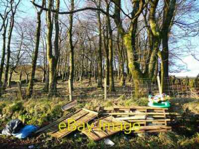 Foto 6x4 Dumping bei Cairn Hill Windy-Yett\/NS4750 Mindless Dumping von c2008