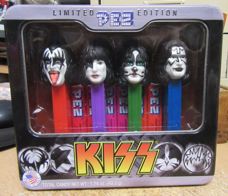 KISS LIMITED EDITION PEZ IN COLLLECTORS TIN (STILL SEALED) RARE