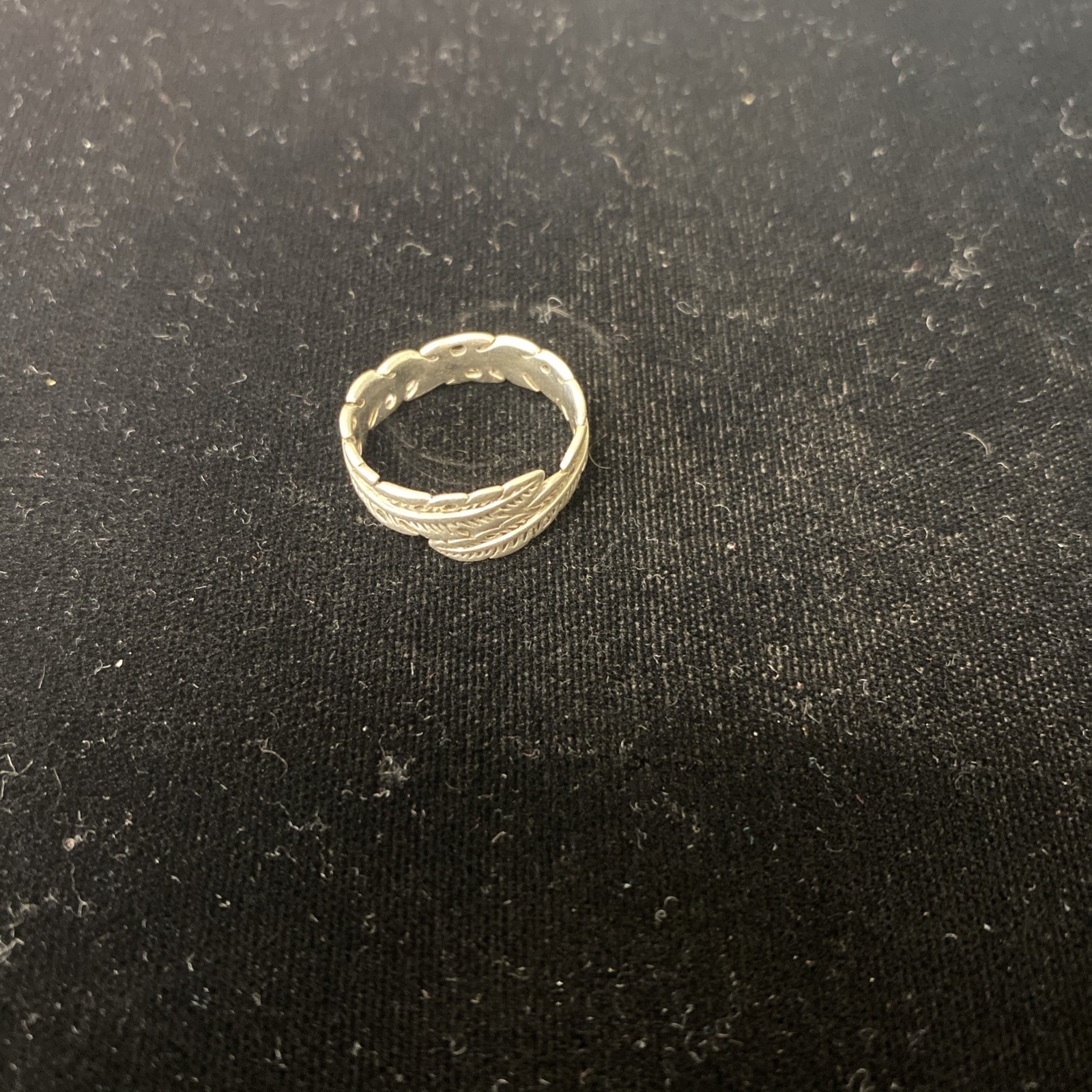 Sterling Silver Leaf Overlapping Ring Size 7 - image 5