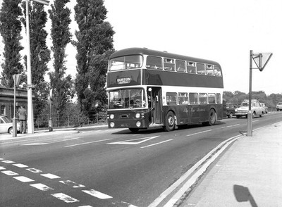 FOTO Tailby & George, Willington Dennis Loline Willowbrook FNS NRA 49J bei Burton