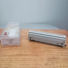 ATLAS N Scale 50 000 652 ACFX 5250 Monsanto #5373 4-Hopper Car NOS 