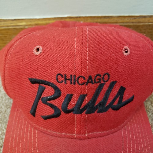 Vintage 90's Sports Specialties Script Snapback Hat Chicago Bulls Read Issues - Picture 2 of 12