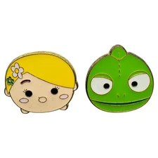 Disney Tsum Tsum Tangled Set Of 2 Pins Rapunzel & Pascal