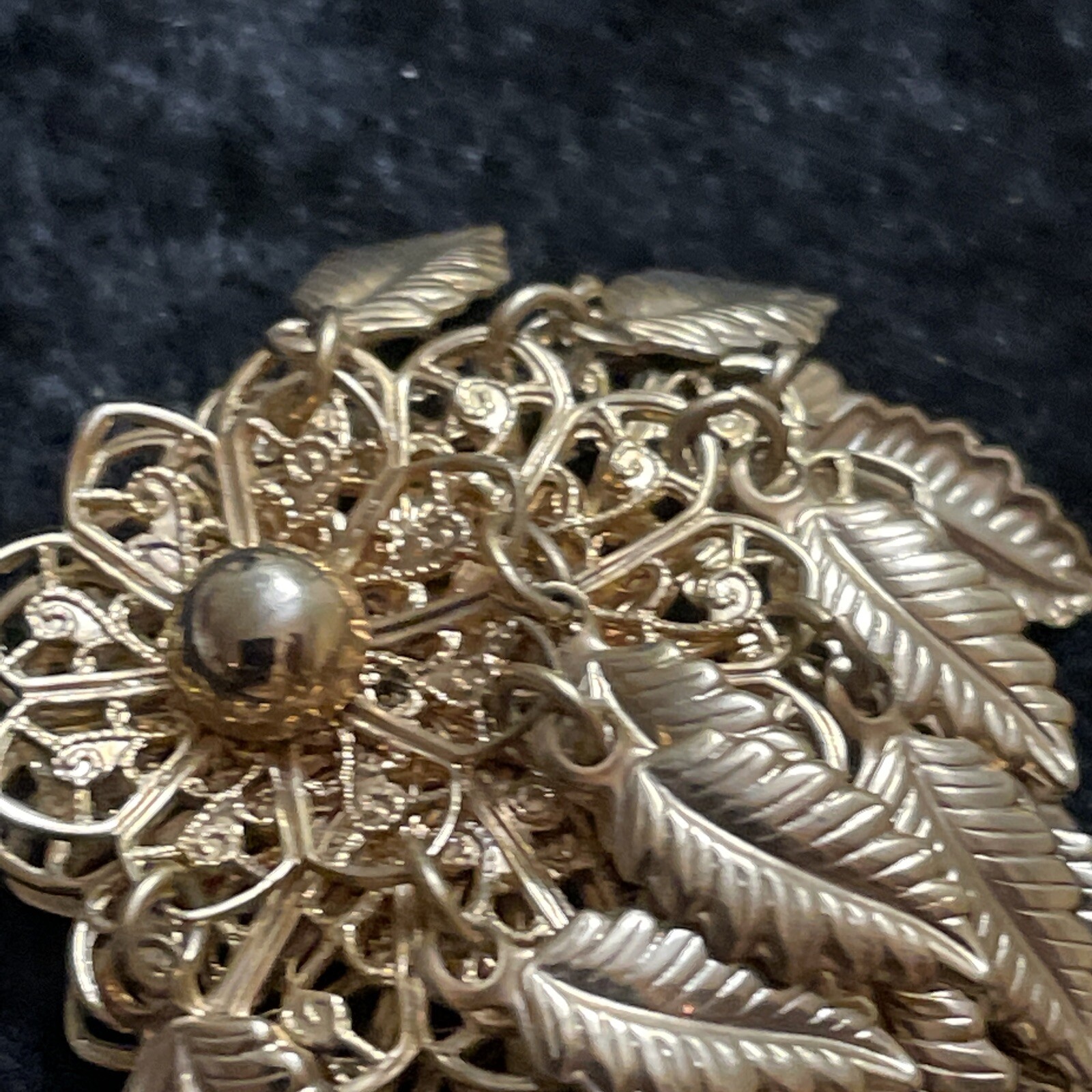 Vintage Rare Gold Tone Three-layer stereo 21 Leaves Dangle Earrings Clip 2 Inch image 5