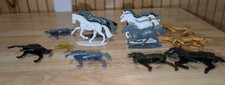 Lot of 15 Vintage Fort Playsets Cavalry  Western Toy Sets Plastic Horses