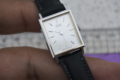 Montre vintage Seiko 2C21 5190 cadran argenté femme quartz Japon