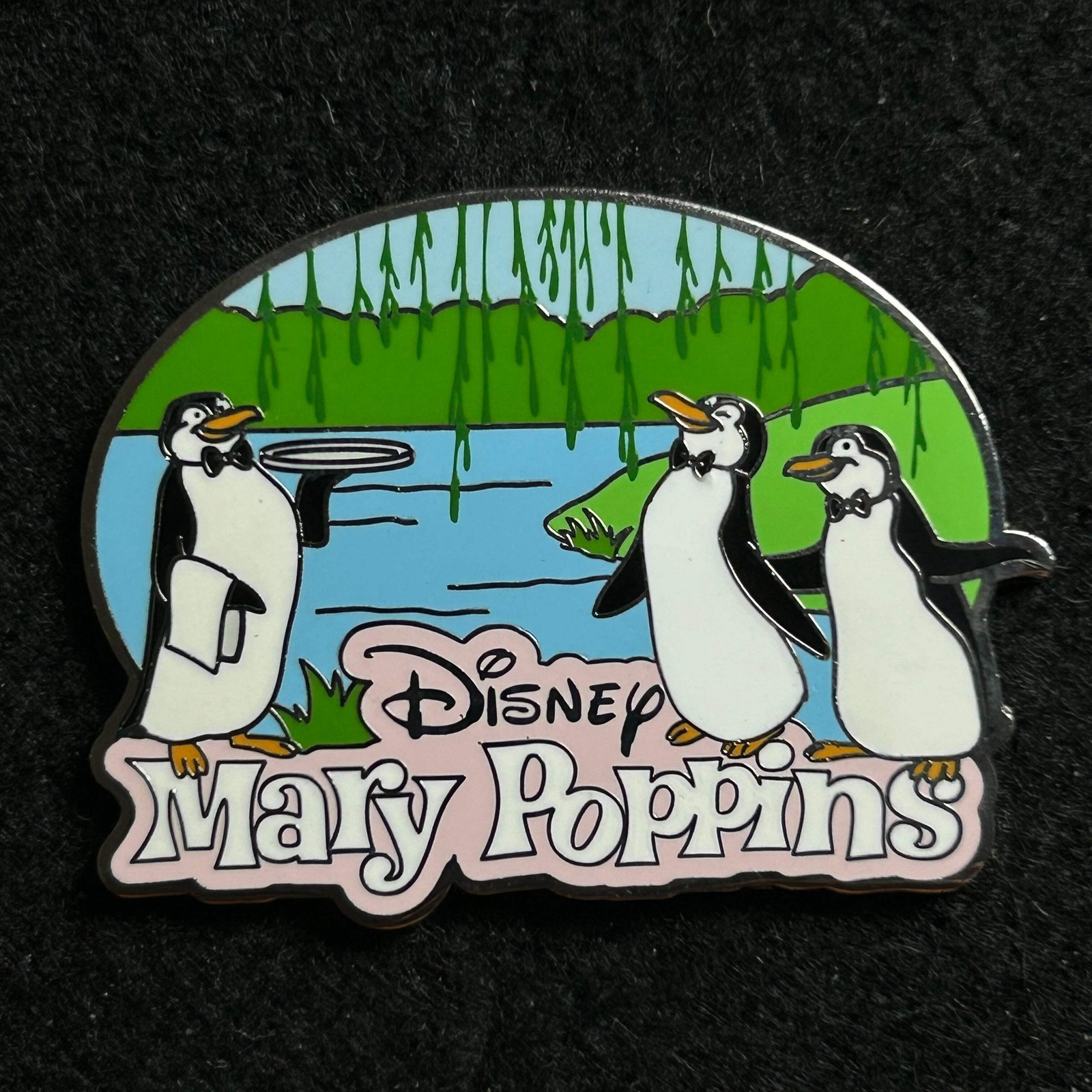2025 - Mary Poppins - Penguin Waiters - Disney Pin