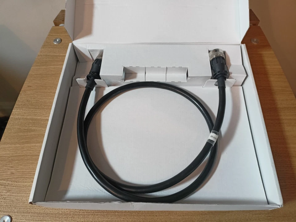 Cable analógico clásico Naim Burndy 555PS a nuevo 00-010-0243 Foto 3 de 3