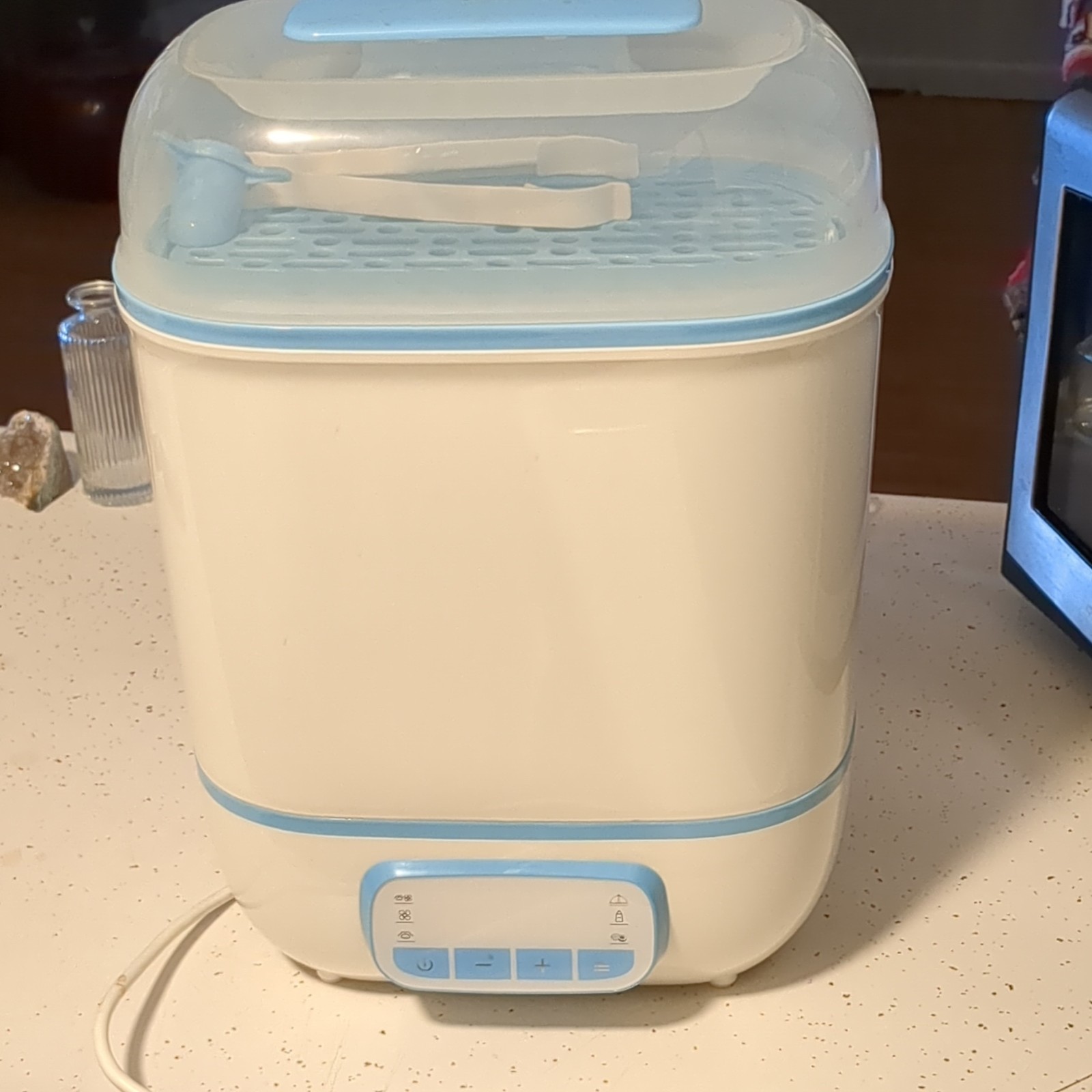 philips avent 3-in-1 electric steam sterilizer.