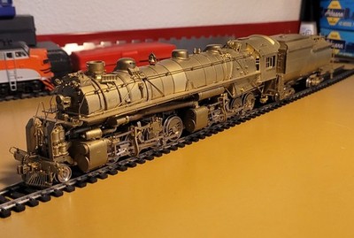 HO Sunset Models UP 2-8-8-0 Articulated steam locomotive and tender runs silent