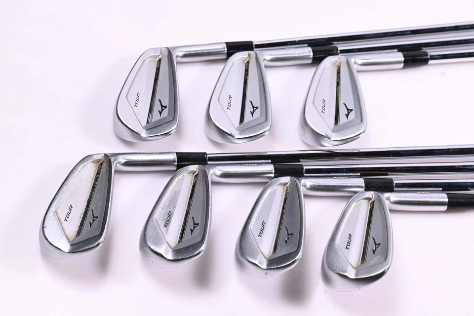 Mizuno JPX 921 Tour Irons / 4-PW / X-Flex Dynamic Gold X100 Shafts - Image 2 of 4