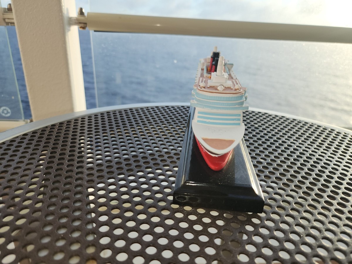 NEW Official Genuine Disney Cruise Line DCL Scale Model Ship