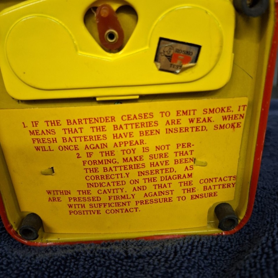 Vintage Charlie Weaver Bartender Mechanical Battery Powered Toy Face