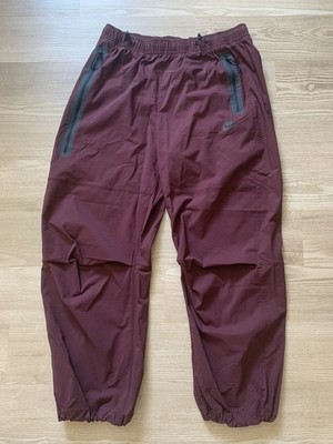 Nike Tech Woven Oversized Baggy Pants Burgundy Men s Size Large HM7158-652 NWT
