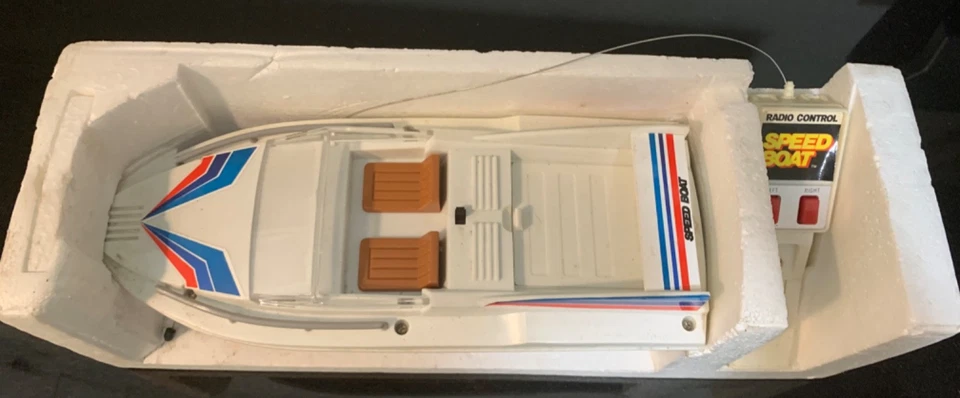 Vintage 1986 Royal Condor Wireless RC Speedboat Multi-Color Toy 80s Remote - Image 3 of 4