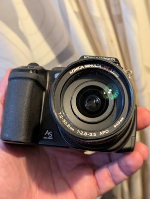 Konica Minolta Dimage A200 8mpx digital bridge camera CCD sensor 28-200  zoom