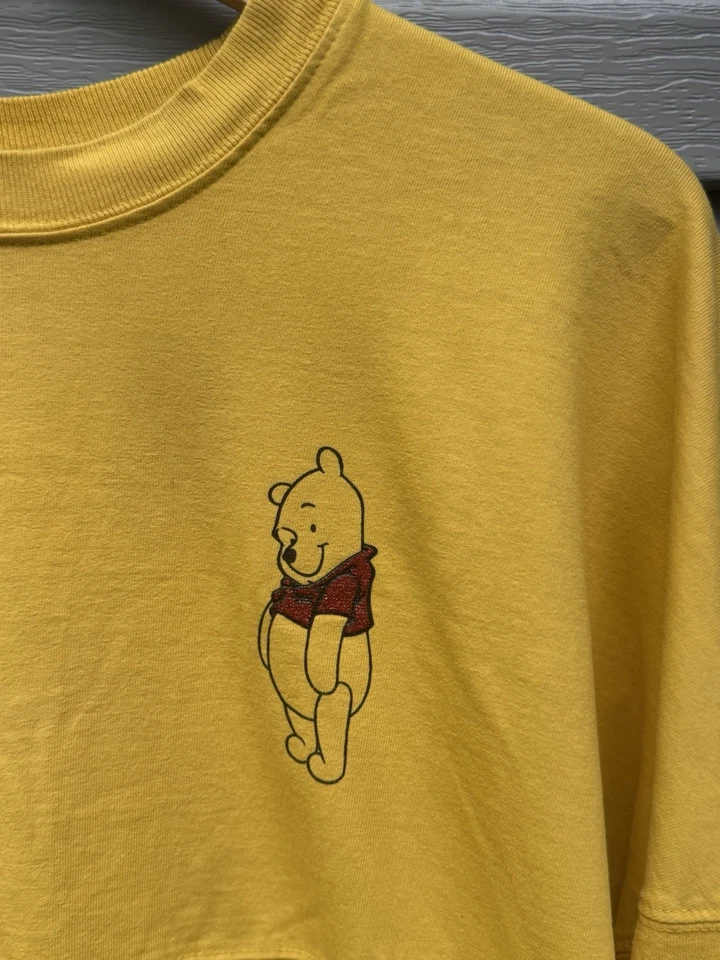 Camiseta deportiva pequeña Winnie the Pooh Bear OH MOLEST Spirit de los parques de Disney Foto 2 de 4